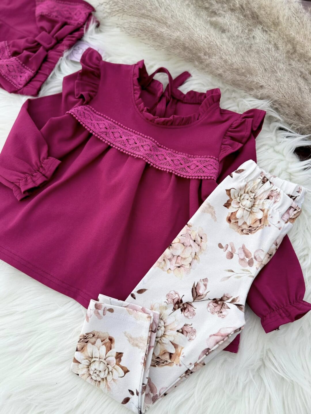 Leginsy kwiaty boho na bieli Zula