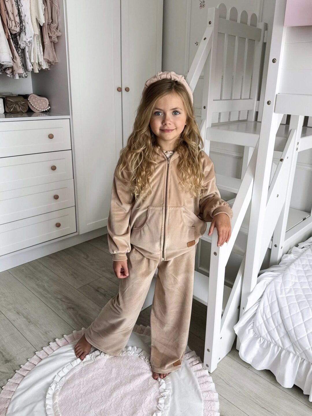 Dres welurowy bluza rozpinana + kuloty beżowy - obrazek 3