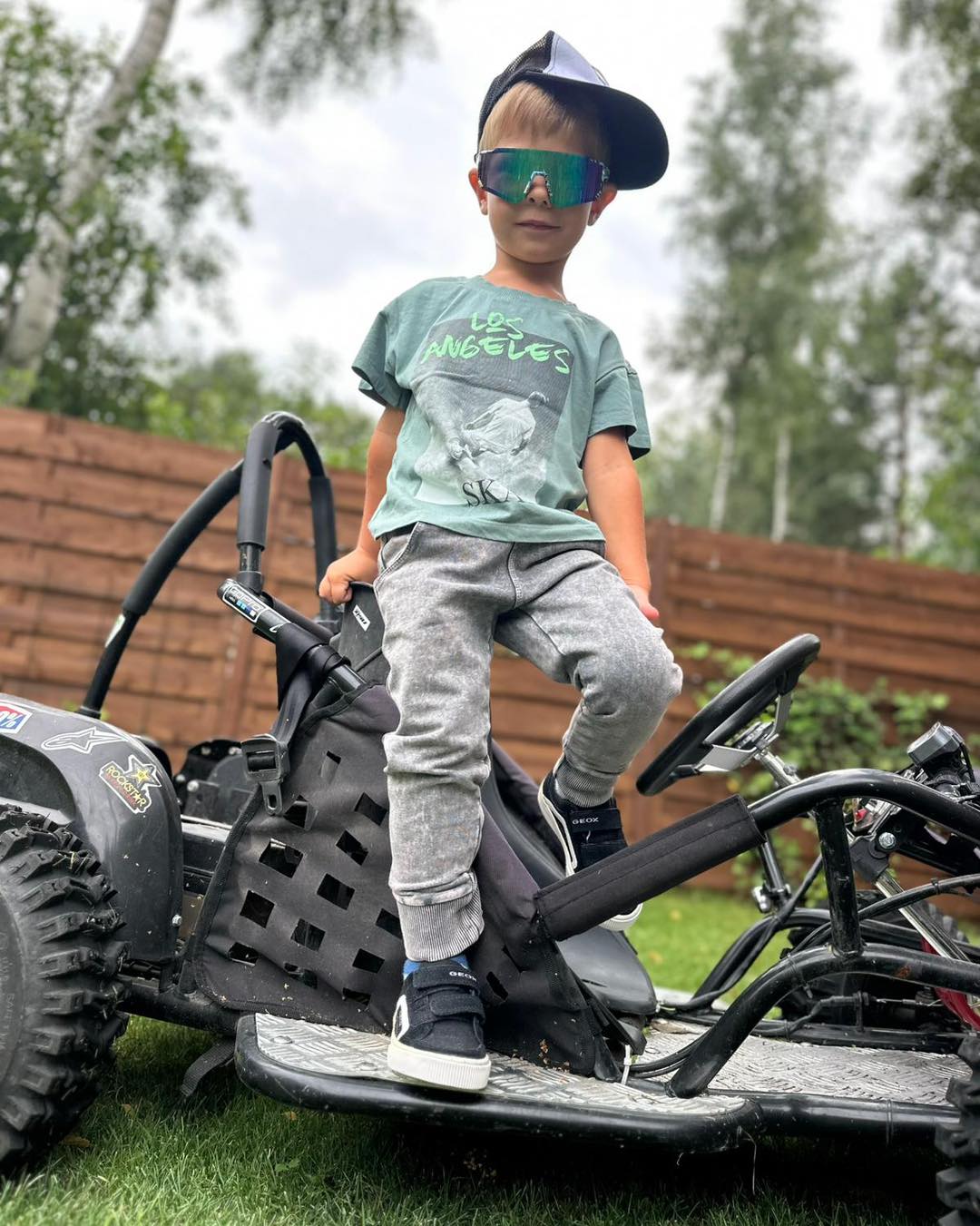 Spodnie dresowe dekatyzowane dla szczupłych chłopców Mrofi popielaty jeans