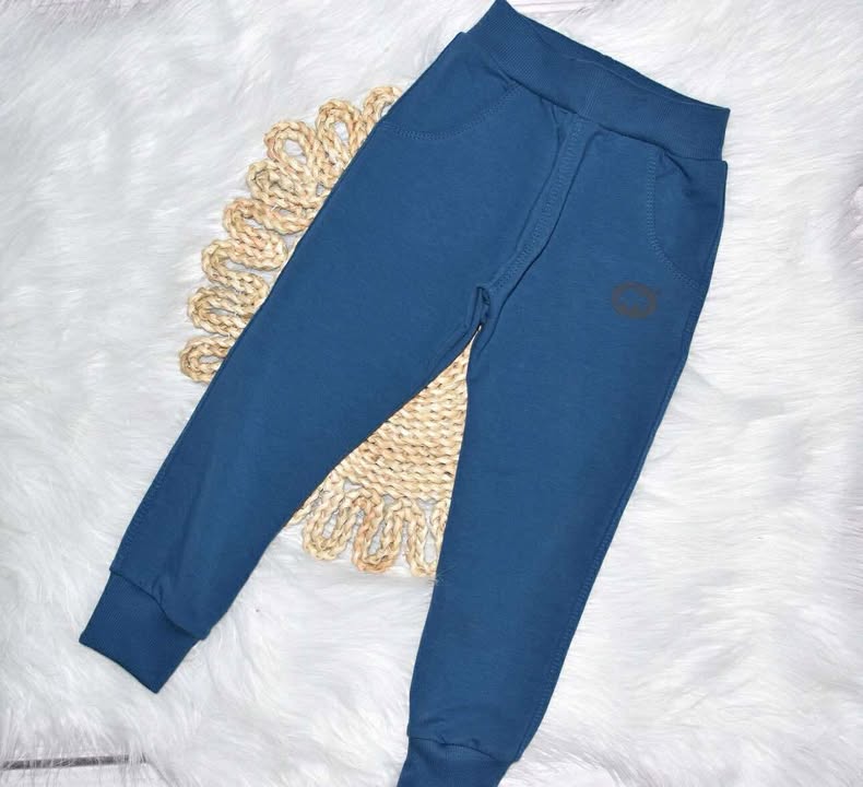 Spodnie dresowe dla szczupłych chłopców  Mrofi niebieskie